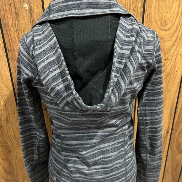 Lululemon striped jacket women’s size 5 - Picture 3 of 9